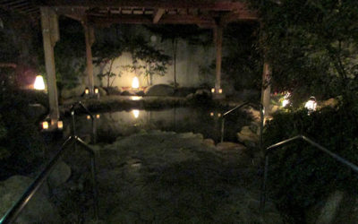 キャンドル露天風呂 南アルプス釜無川温泉 むかわの湯